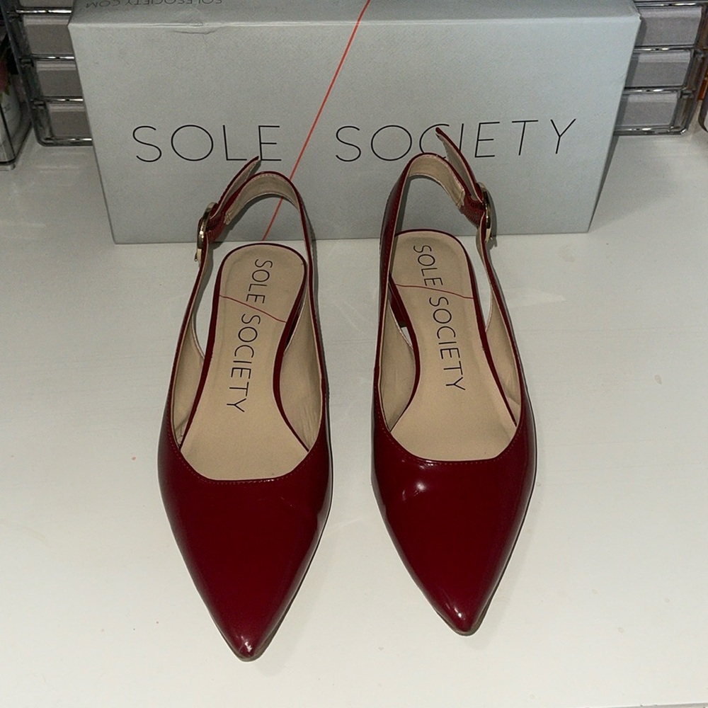 Sole society red sling back